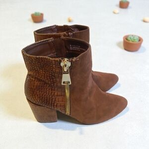 Rouge Helium Women Brown Side  Zipper Ankle Boots SZ 8.5